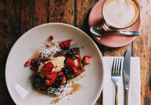 EAT LOVE PIZZA - Tourism Cairns 1