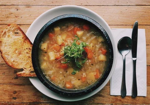 EAT LOVE PIZZA - Tourism Cairns 7