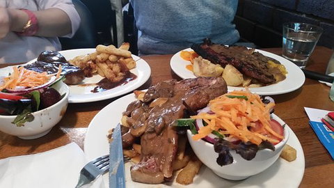 Shamrock Hotel - Tourism Cairns 0