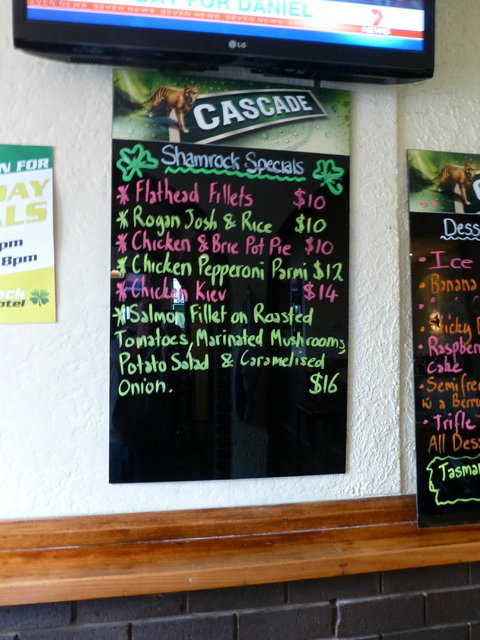 Shamrock Hotel - Tourism Cairns 1