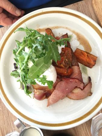 The Picnic Basket - Tourism Cairns 0