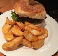 Carlyle Hotel Bistro - Tourism Cairns