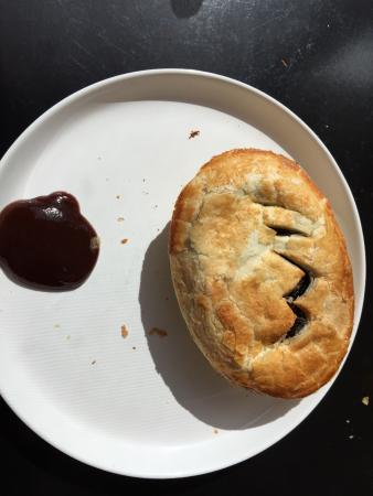 Devil's Den Cafe And Takeaway - Tourism Cairns 0