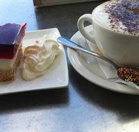 Freckles Cafe - Tourism Cairns