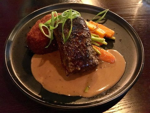 Hey Griller - Tourism Cairns 0