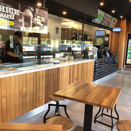 Domino's Pizza Karawara - Tourism Cairns 0