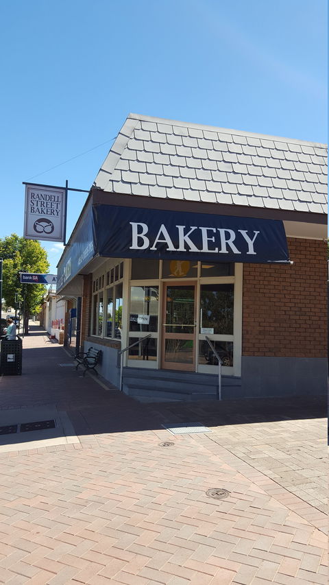 Randell Street Bakery - Tourism Cairns 3