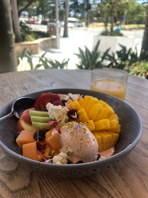 Beachside Pavilion - Tourism Cairns 5