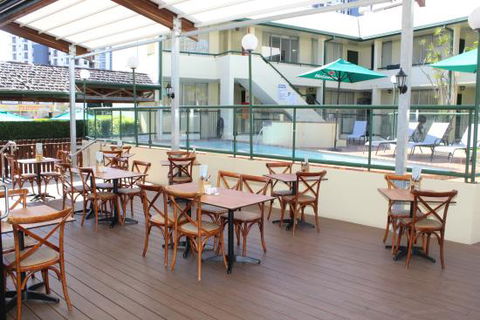 D'Arcy Arms Motel & Restaurant - Tourism Cairns 0