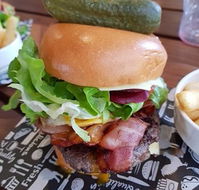 Arnies Cafe and Bar - Tourism Cairns