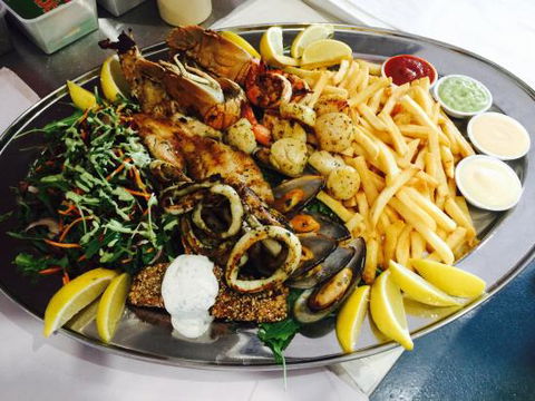 K.I.S Seafoods - Tourism Cairns 0