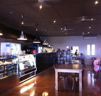 Preeces at the Jetty - Tourism Cairns