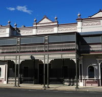 Warwick Hotel - Tourism Cairns