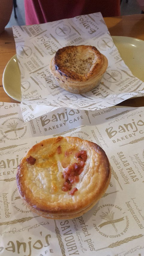 Banjo's Bakery Cafe - Tourism Cairns 3