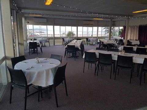 Bellah'z By The Bay - Tourism Cairns 0