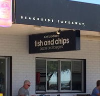 Bradlee's Beachside Takeway - Tourism Cairns