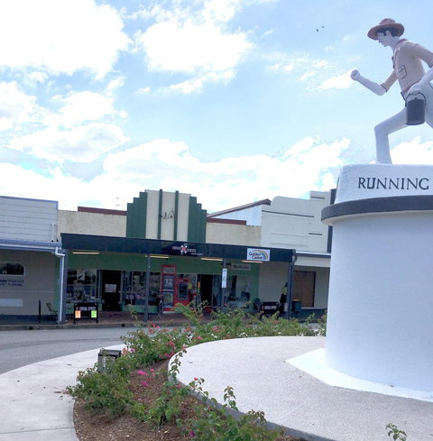 NewsXpress Mount Morgan - Tourism Cairns 2