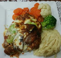 Simons Tavern Restaurant