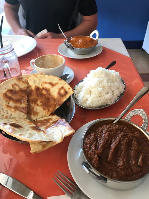 Family Refreshment Cafe & Restaurant - Tourism Cairns 4