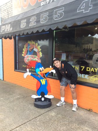 Woodies Pizza On Madeley - Tourism Cairns 0