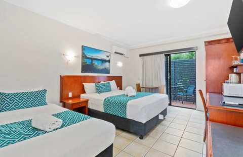 The Coffee House Apartments & Bistro - Tourism Cairns 4