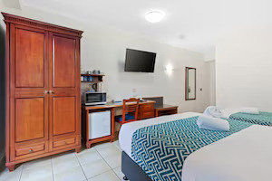 The Coffee House Apartments & Bistro - Tourism Cairns 6