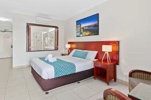 The Coffee House Apartments & Bistro - Tourism Cairns 14