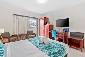 The Coffee House Apartments & Bistro - Tourism Cairns 15