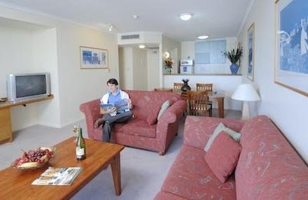 Central Dockside Apartment Hotel - Tourism Cairns 4