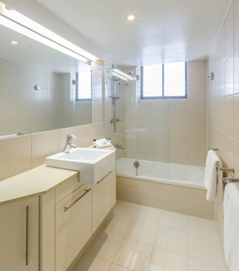 Central Dockside Apartment Hotel - Tourism Cairns 9