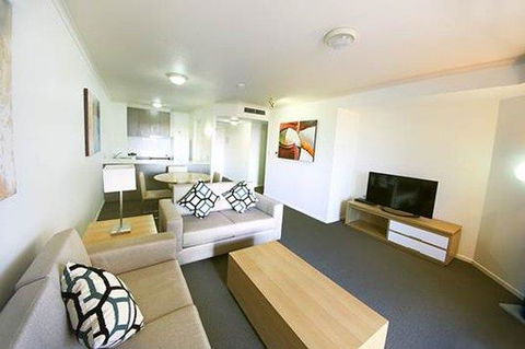 Central Dockside Apartment Hotel - Tourism Cairns 10