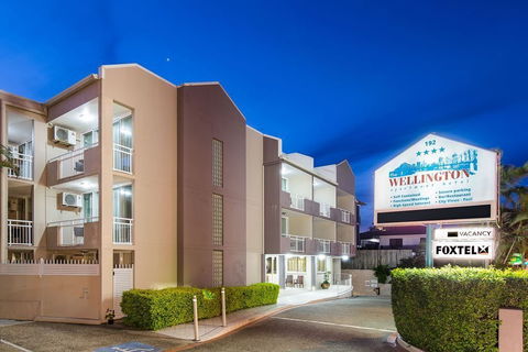 Wellington Apartment Hotel - Tourism Cairns 0