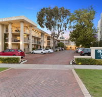 The Peninsula Riverside Apartments - Tourism Cairns