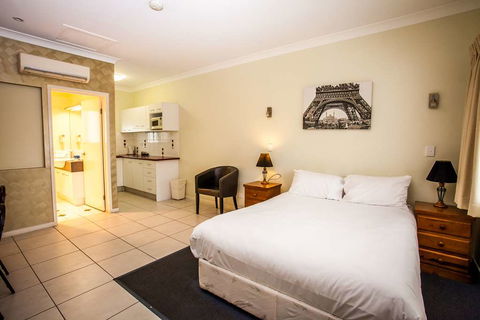 Darra Motel and Conference Centre - Tourism Cairns 4