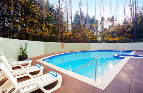 Crowne Plaza Canberra - Tourism Cairns 7