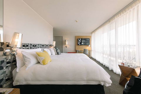 QT Canberra - Tourism Cairns 6