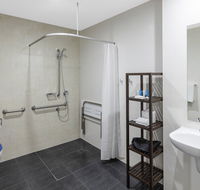 Meriton Serviced Apartments North Sydney - Tourism Cairns