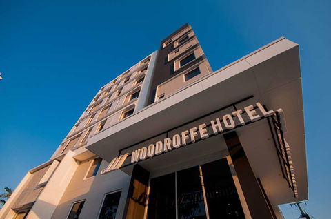 Woodroffe Hotel, Gold Coast - Tourism Cairns 3