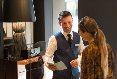 Mayfair Hotel - Tourism Cairns 1