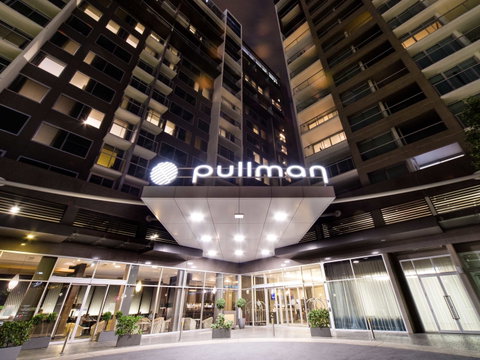 Pullman Adelaide - Tourism Cairns 0