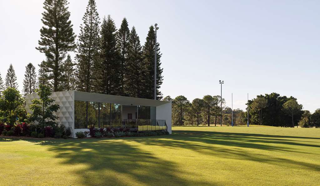 Arundel Bc QLD Tourism Cairns