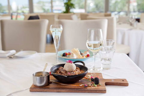 Mantra Southport Sharks - Tourism Cairns 10