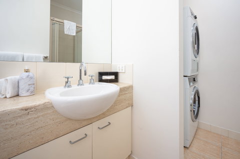 Aligned Corporate Residences Kew - Tourism Cairns 3
