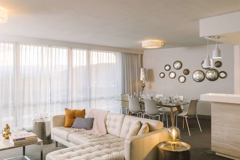 QT Canberra - Tourism Cairns 15