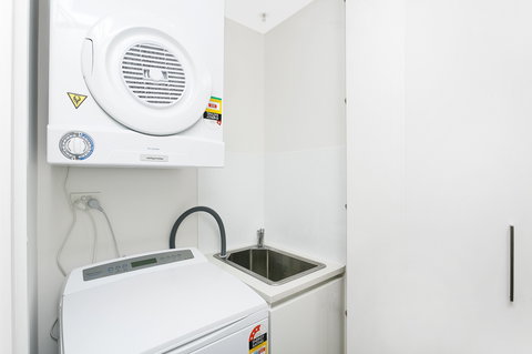 Astra Canberra Manhattan - Tourism Cairns 16