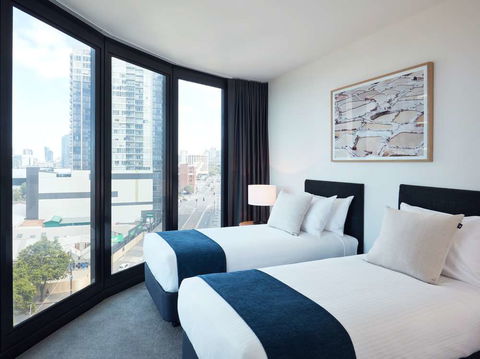 Shadow Play Melbourne by Peppers - Tourism Cairns 11