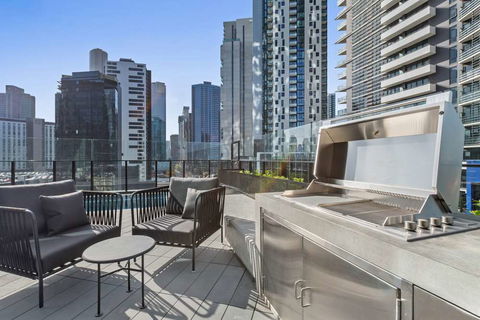 Shadow Play Melbourne by Peppers - Tourism Cairns 17