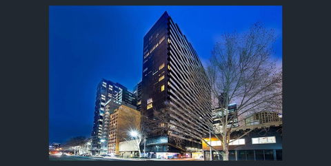 Aura On Flinders - Tourism Cairns 0
