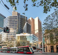 Meriton Suites Campbell Street - Tourism Cairns