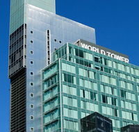 Meriton Suites World Tower - Tourism Cairns